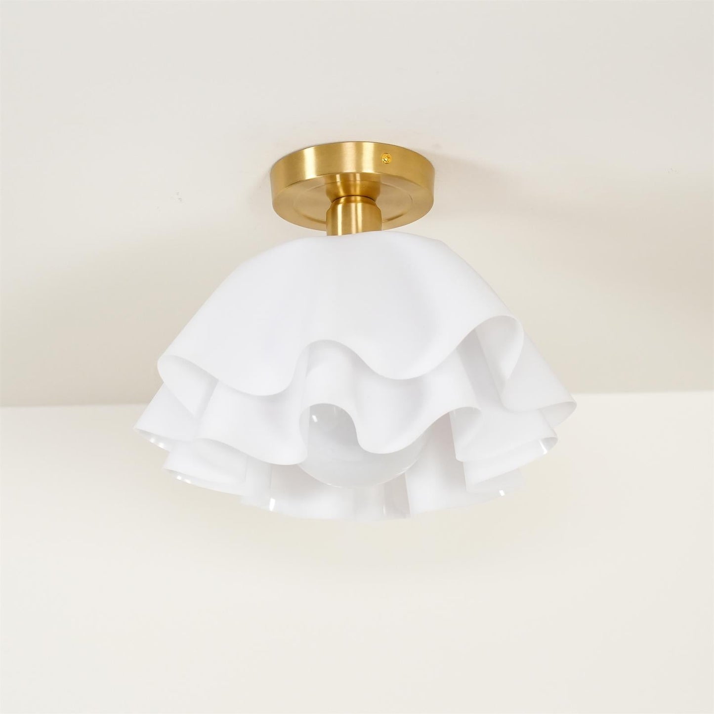 Plafonnier Design Plié Élégant en Cuivre -AURELIA